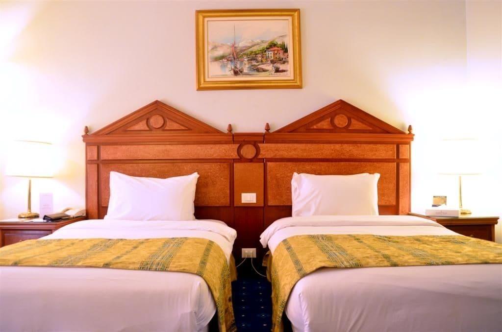 Serenada Golden Palace - Boutique Hotel Beirut Luaran gambar