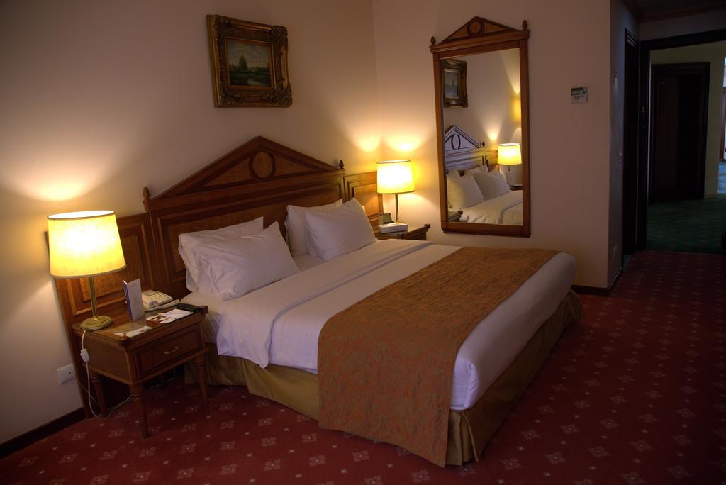 Serenada Golden Palace - Boutique Hotel Beirut Luaran gambar