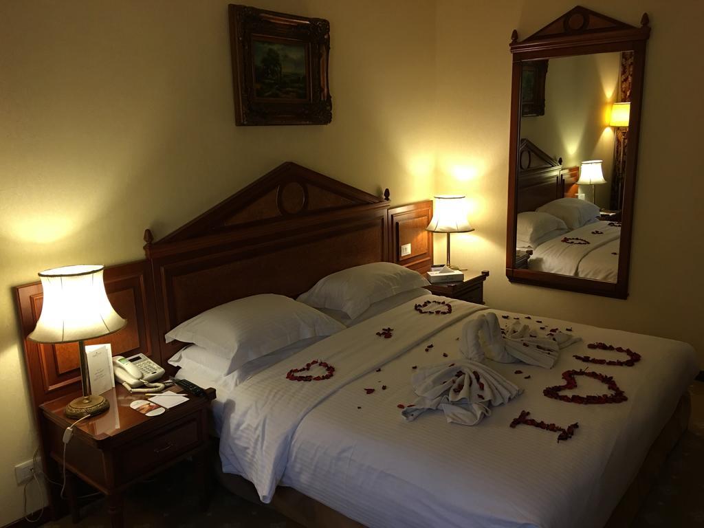 Serenada Golden Palace - Boutique Hotel Beirut Luaran gambar